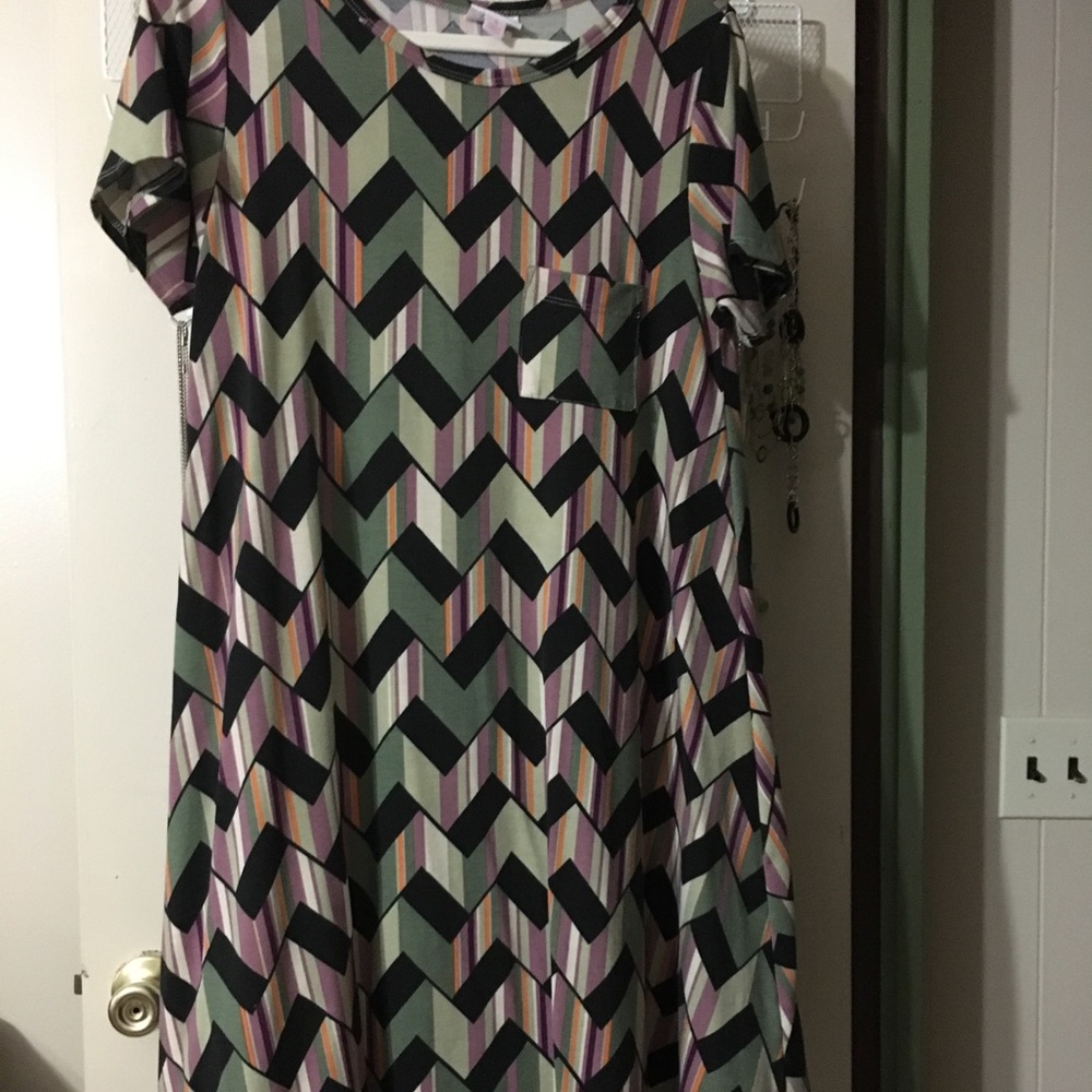 Lularoe Aztec Carly (UNICORN PRINT)